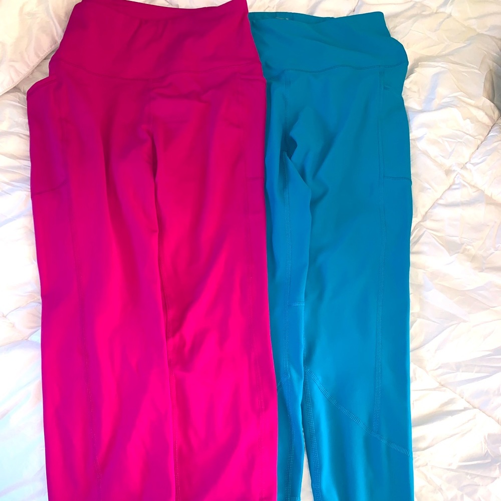 2 Pairs of Capri Size Lg workout leggings